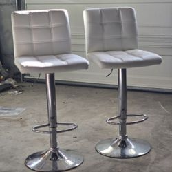 Set Of 2 Barstools - Used But Good Condition 
