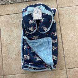 Infant Blanket And Neck Pillow Set
