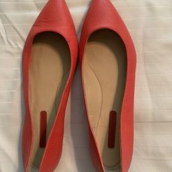 Size 36 Longchamp Coral Flats In Great Condition 
