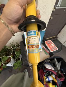 2023 Tacoma TRD OFF ROAD FRONT SHOCKS
