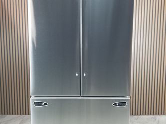 LG 27 cu. ft. Smart Counter-Depth MAX(TM) French Door Refrigerator with Internal Water Dispenser, Ice Maker, Wi-Fi (LRFLC2706S-D-N267)