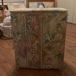 Clothes Hamper Mystique.