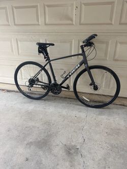 Trek FX2 Large Hybrid Gravel bike no issues ready to ride