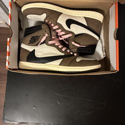 Travis Scott Jordan 1