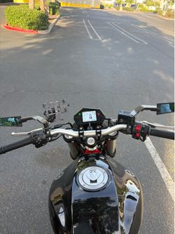 2023 Benelli 302s