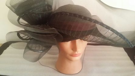 Black dressy hat