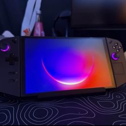 Lenovo Legion Go - 512GB (plus accessories)