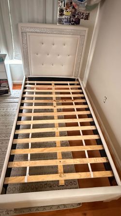 Twin bed frame & headboard