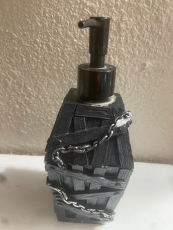 Soap dispenser