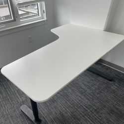 White and Black Office Desk