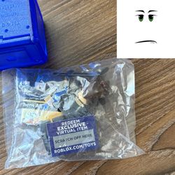 Roblox: Otakufaic Face Toy Code Series 2 Celeb