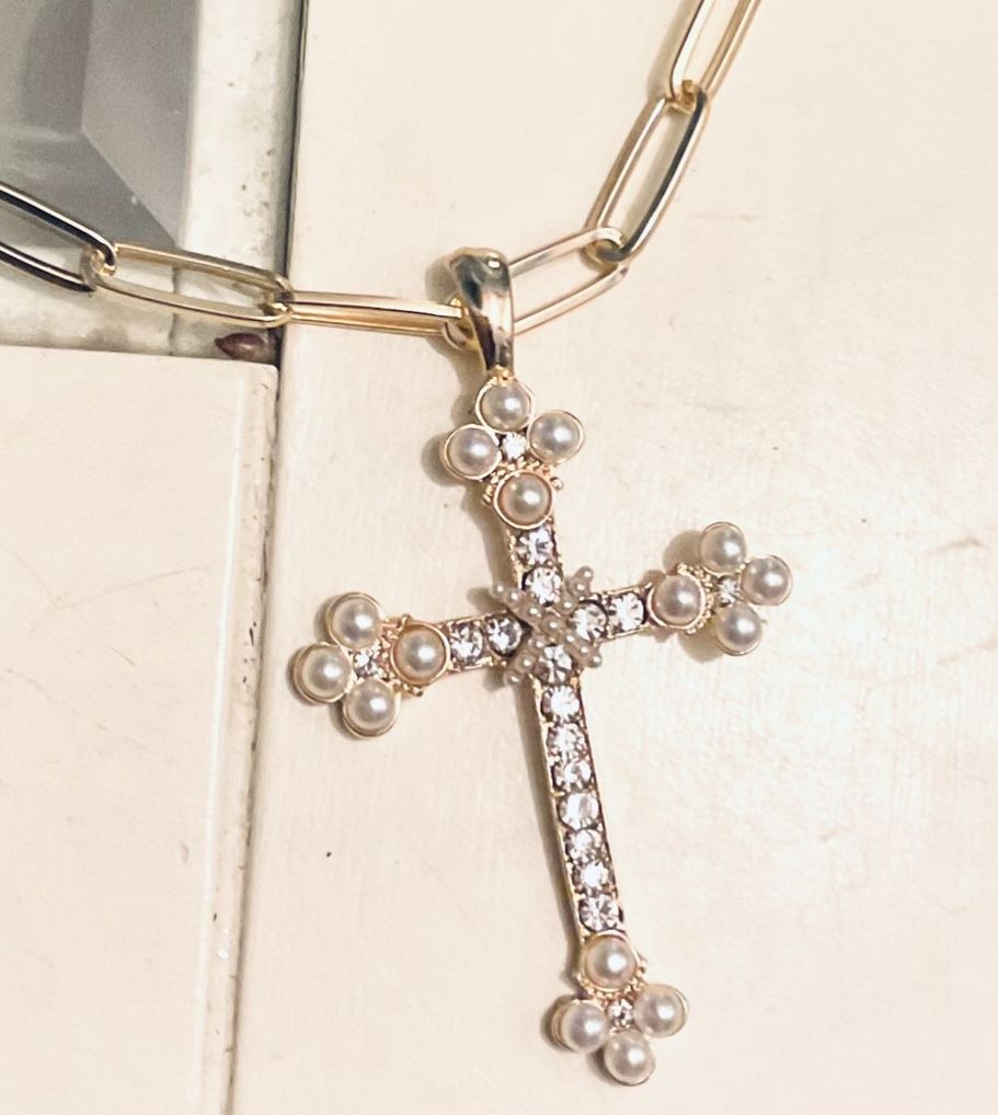 NEW Large Cross Choker Necklace