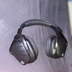 Logitech G935