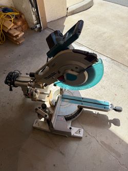 Makita 12” compound miter saw