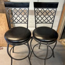 Set of 2 Swivel Bar Stools 