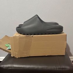 Yeezy Onyx