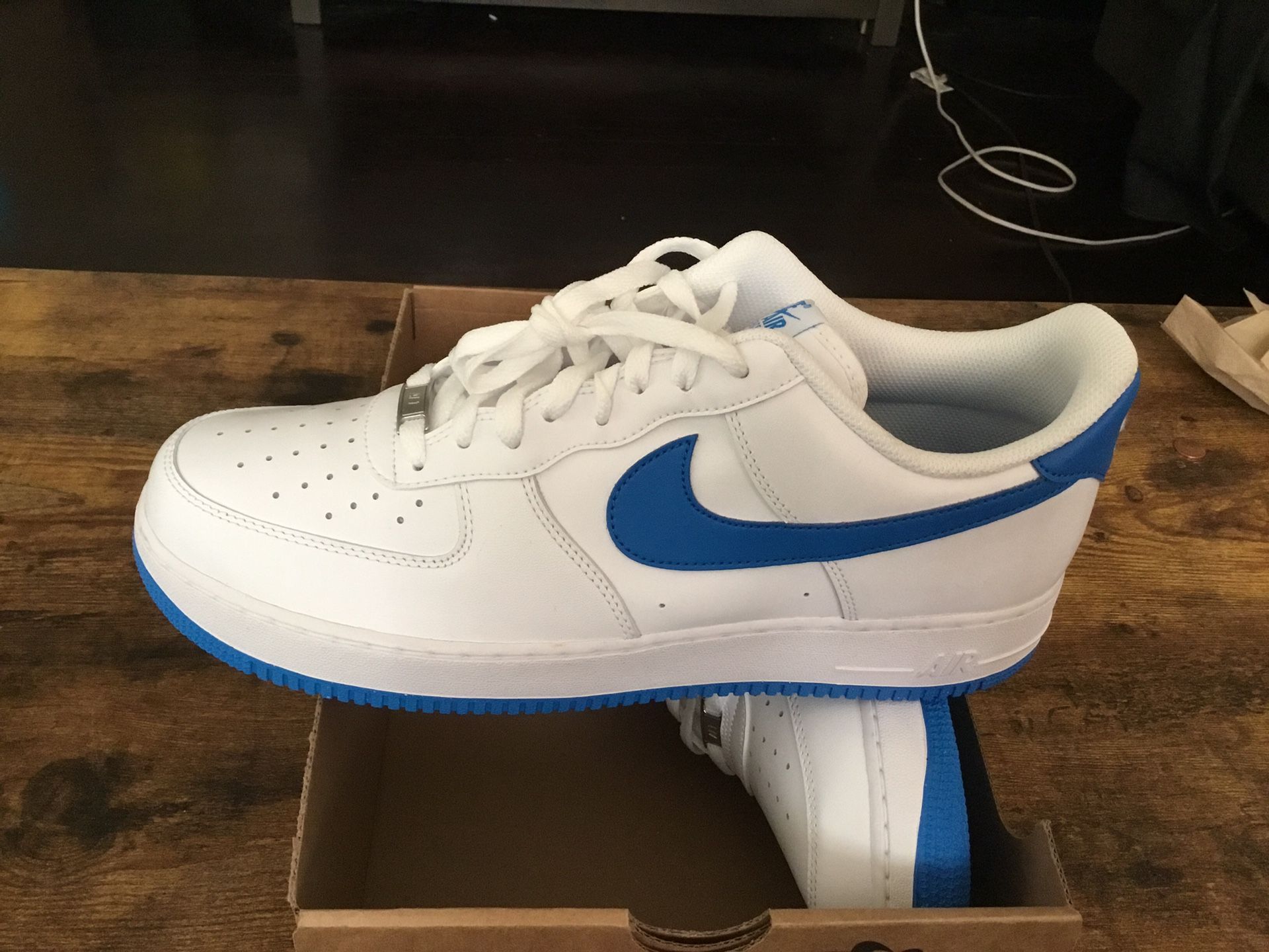 Men’s Nike Air Force 1 ‘07 size 13