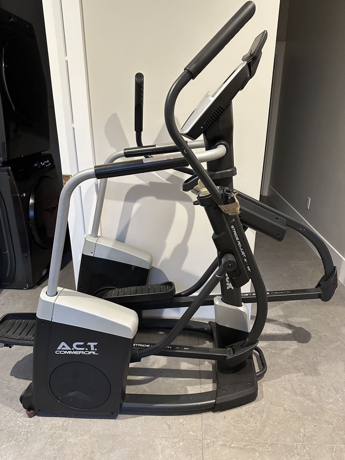 Nordictrack ACT Commercial Elliptical Machine
