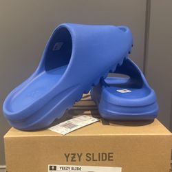 Yeezy Slide in Azure DeadStock Size 10