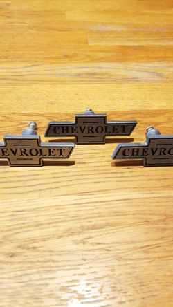 Chevrolet bowtie dresser knobs