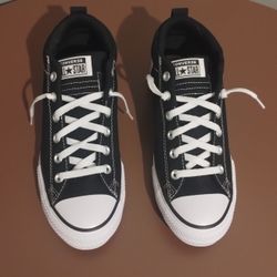 Converse High Tops New Sz 7 Youth