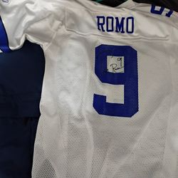Tony Romo Signed Reebok Jersey/Jackets