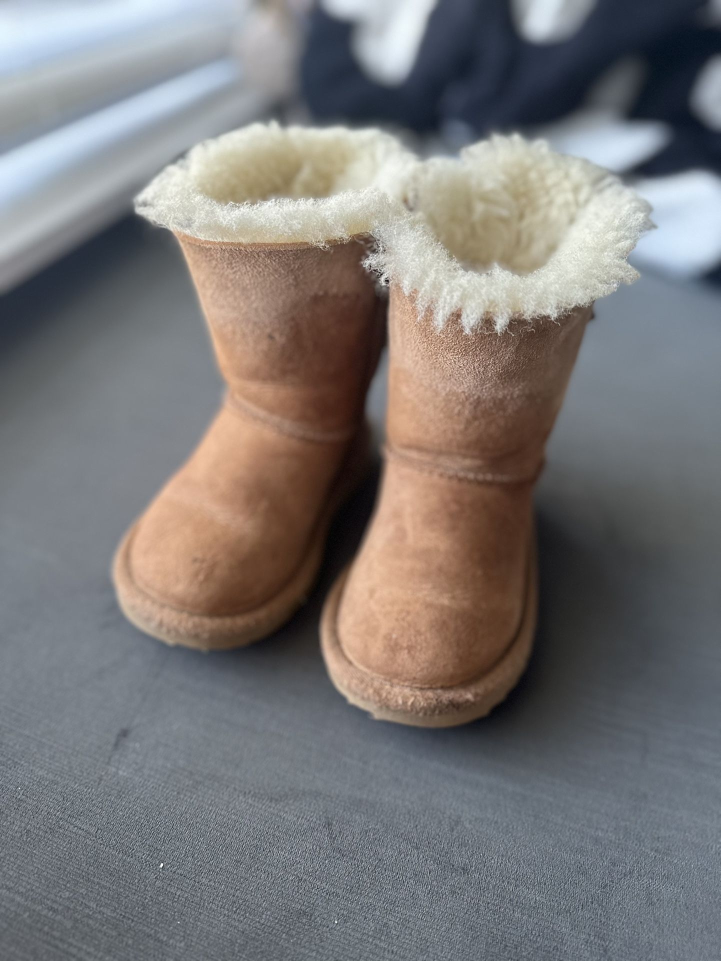 Bailey Bow UGGs - Toddler