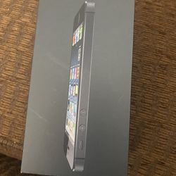 iPhone 5, Black, 16GB - Unlocked Carrier