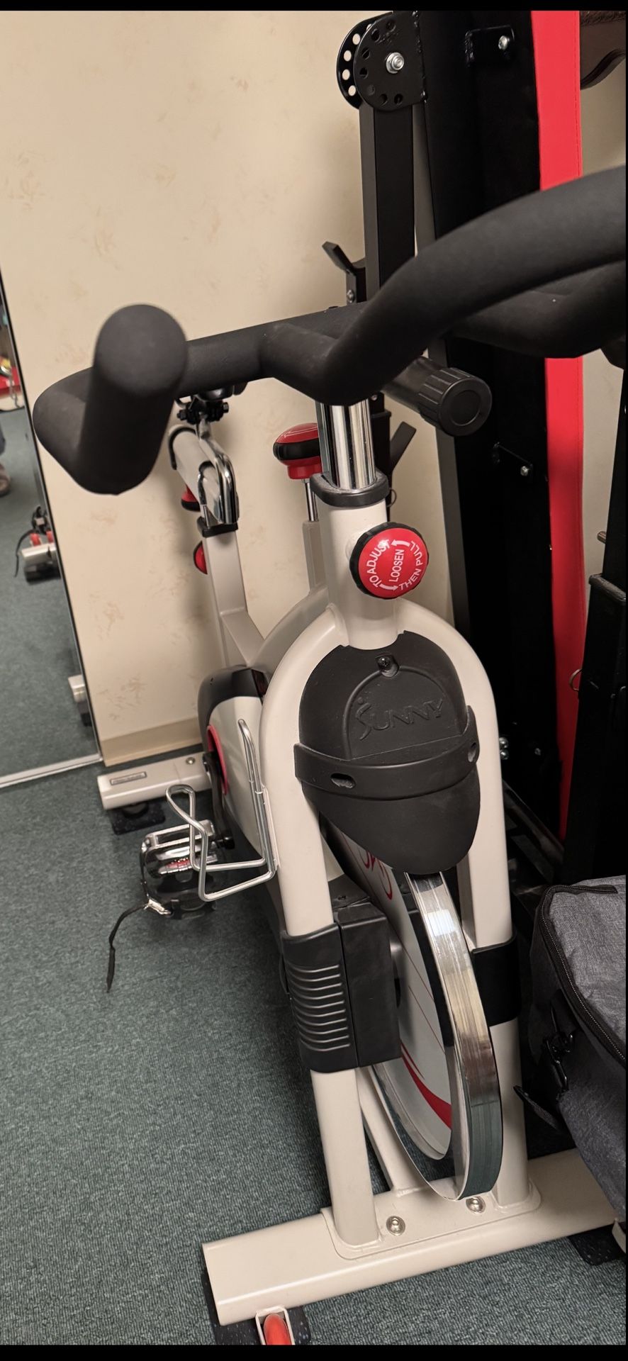 Stationary exercise bike