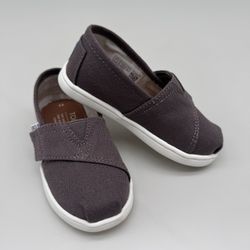 Tom’s Brown Canvas Shoes NWOT (7 Toddler)