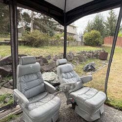 Captain Seats Reclining