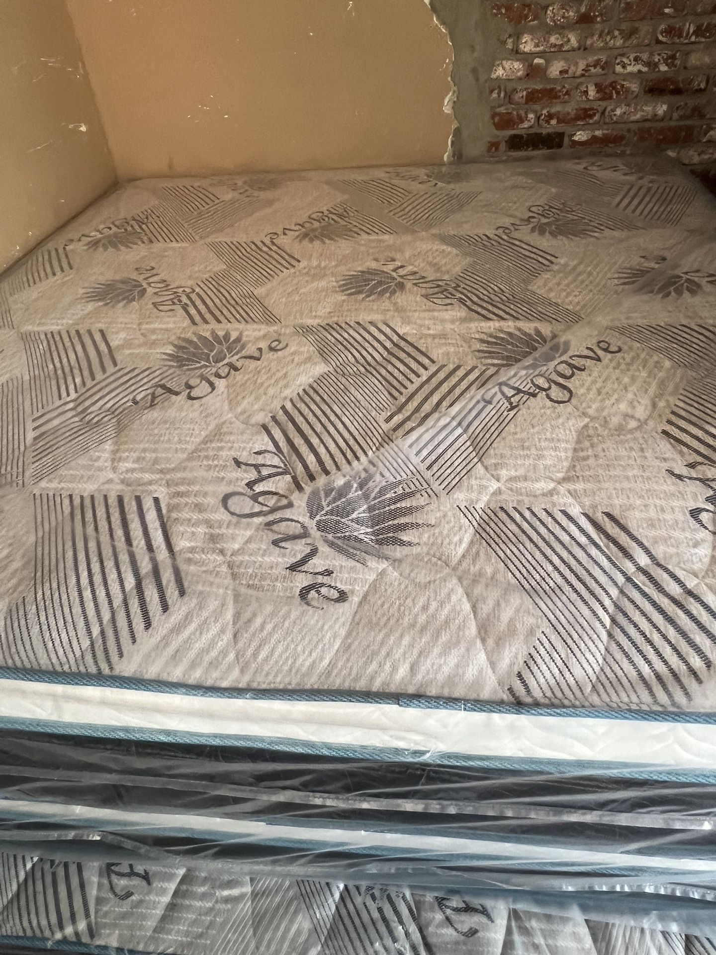 King Pillow Top Mattress