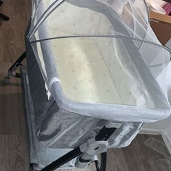 Baby bassinet 