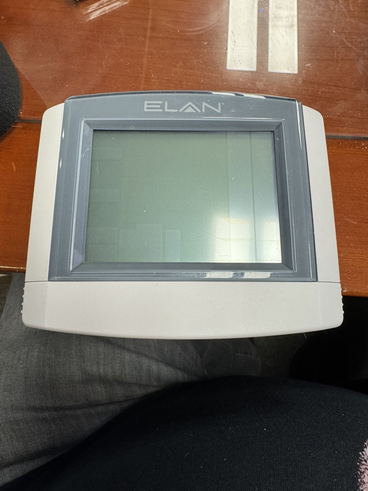 ELAN THERMOSTAT 8820 Multistage