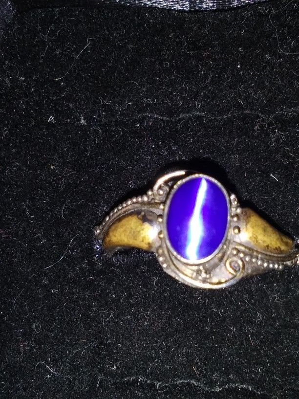 925 Vintage Ring. Size7.moonstone