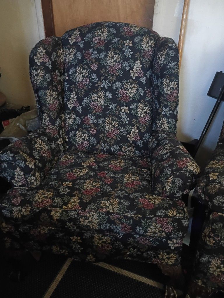 Living Room Chair/ Armed Chair