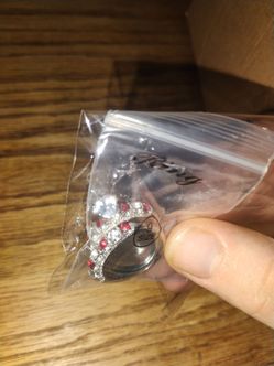Her ring set size 9