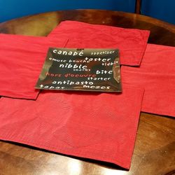 Red & Black Fabric Placemats with Thick Glass Serving Platter placemats 13.5in x 18in dish 12x12