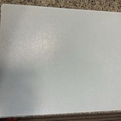 20x16  Glass cutting board…. No chips, no stains, no odors ..$10.00 firm