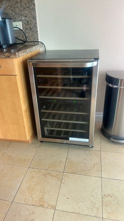 Frigidaire - 45 Bottle Two-Zone Wine Cooler - Stainless steel