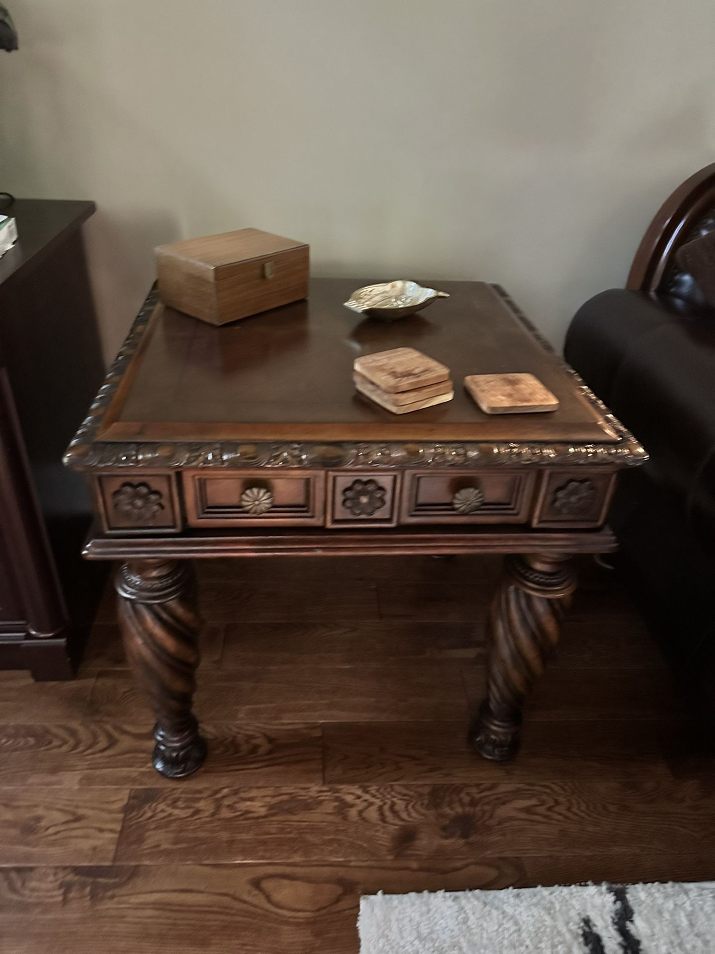 Elegant End Table Set – Solid Wood with Carved Details