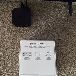 Apple TV (A1625) Streaming Device (32GB, 2nd Generation)