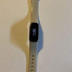 Creme Fit Bit Luxe With Interchangeable Bands