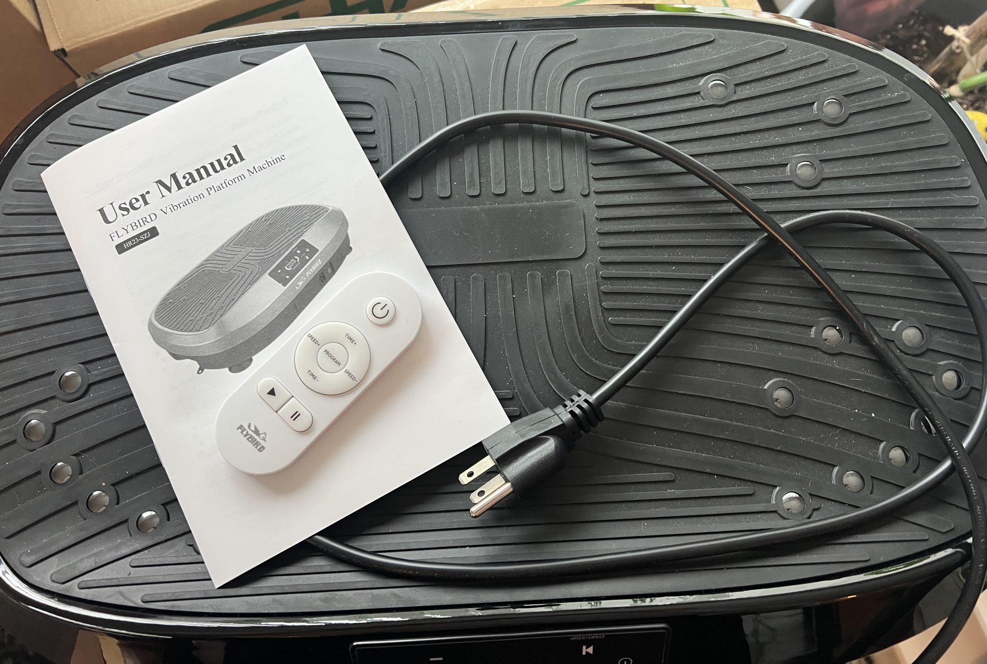 FLYBIRD Vibration Plate For Workouts