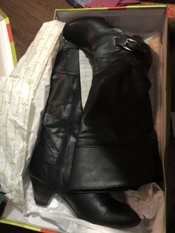 Black Boots Women’s Sz 8