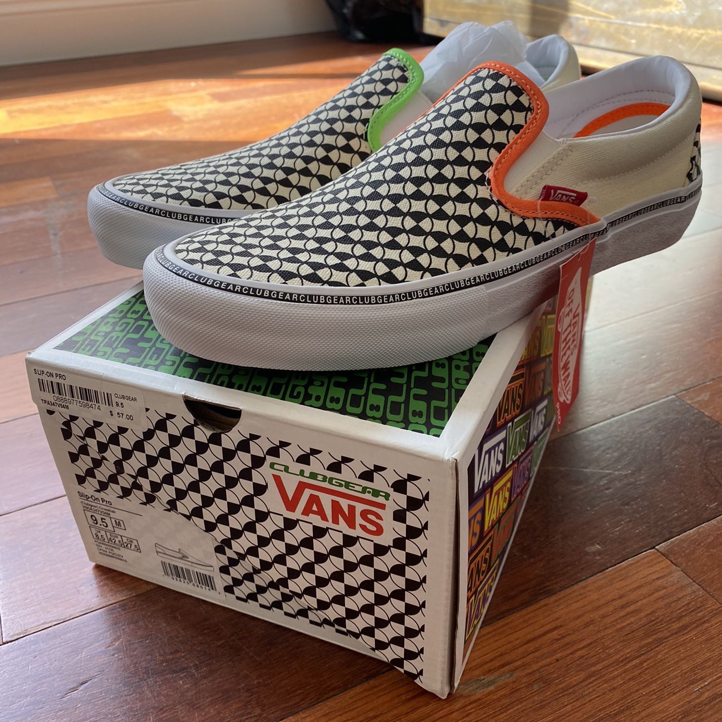 NIB VANS CLUB GEAR SLIP ONS 9.5