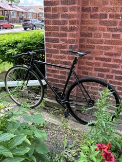 matte black—chrome fixed ⚙️ bike