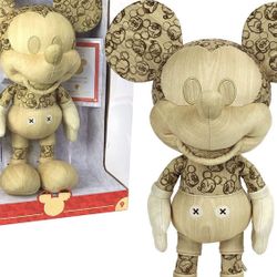 Disney Year Of The Mouse Limited-Edition Disney Animator Mickey Mouse Plush