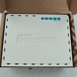 Mikrotik RB750Gr3 Gigabit Router