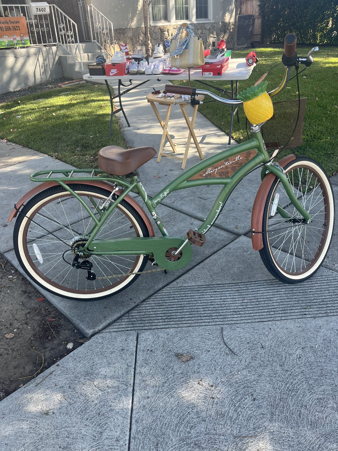 26 Inch Margaritaville 7 Speed Beach Cruiser 